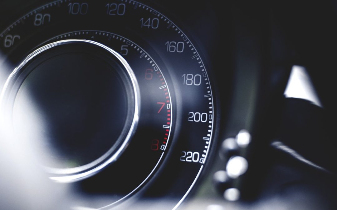 comment adoptez la bonne vitesse sur la route