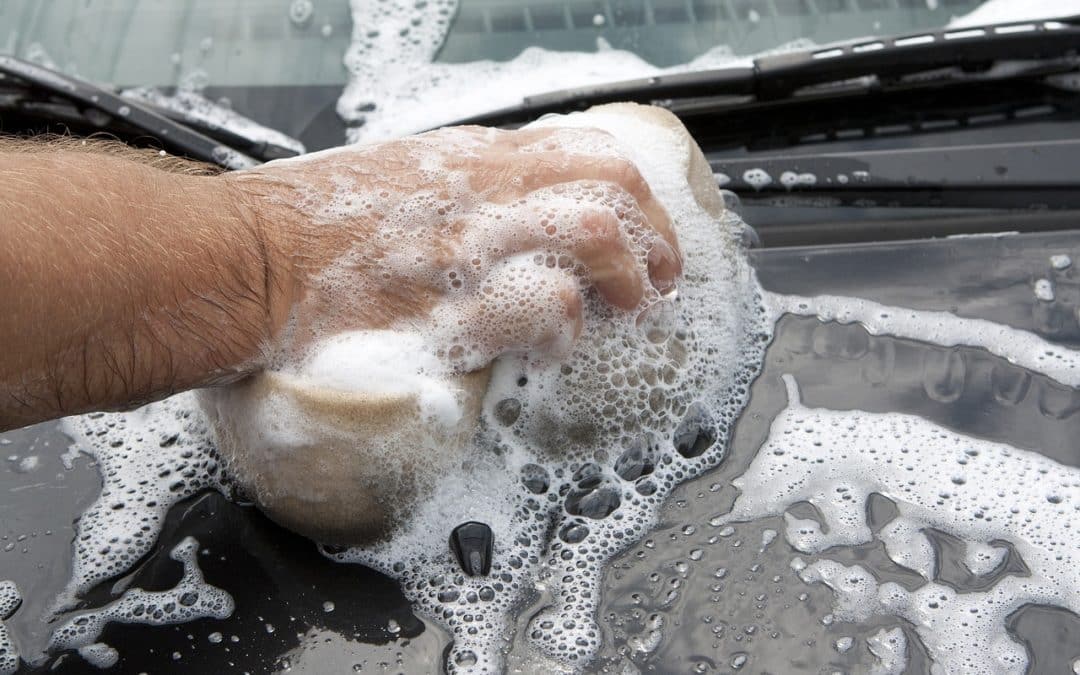 les astuces pour nettoyer sa voiture