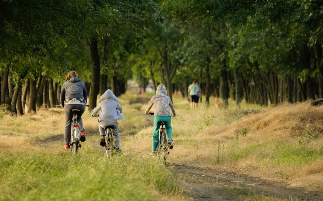 se déplacer en vélo avec des enfants