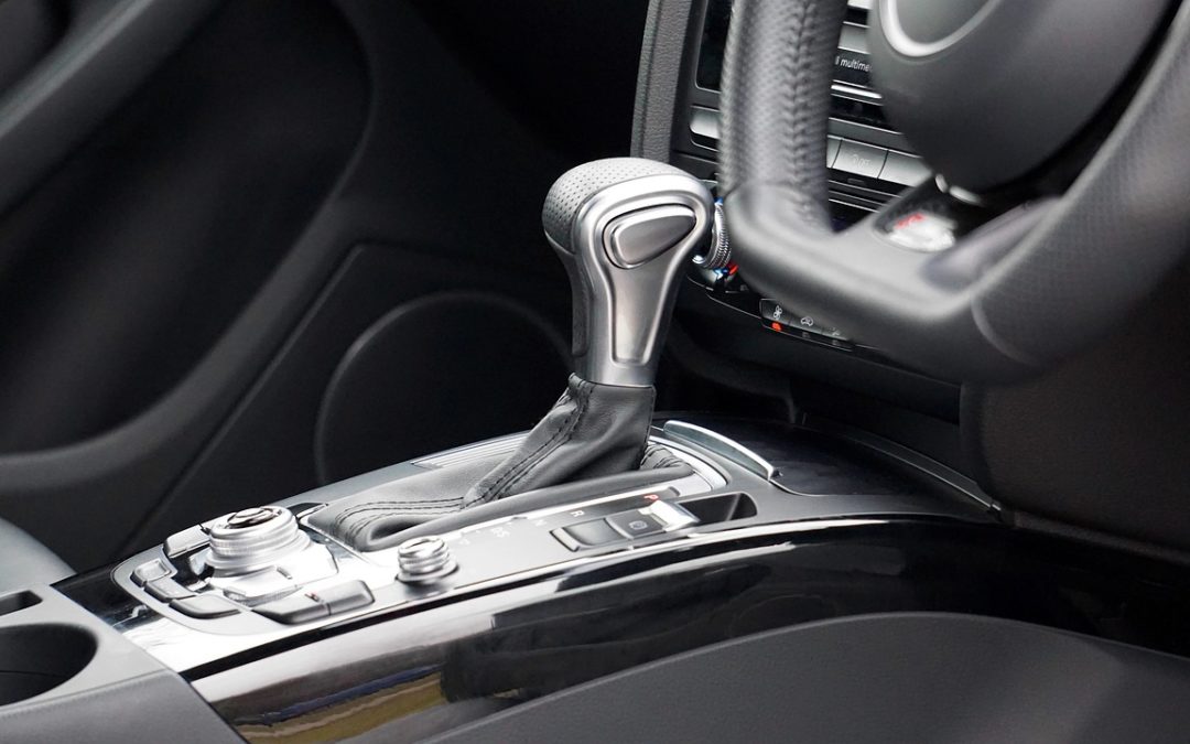 apprendre à conduire une voiture automatique