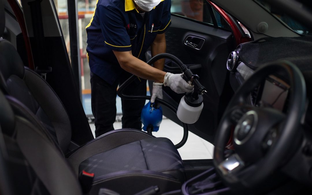 comment nettoyer la moquette d'une voiture