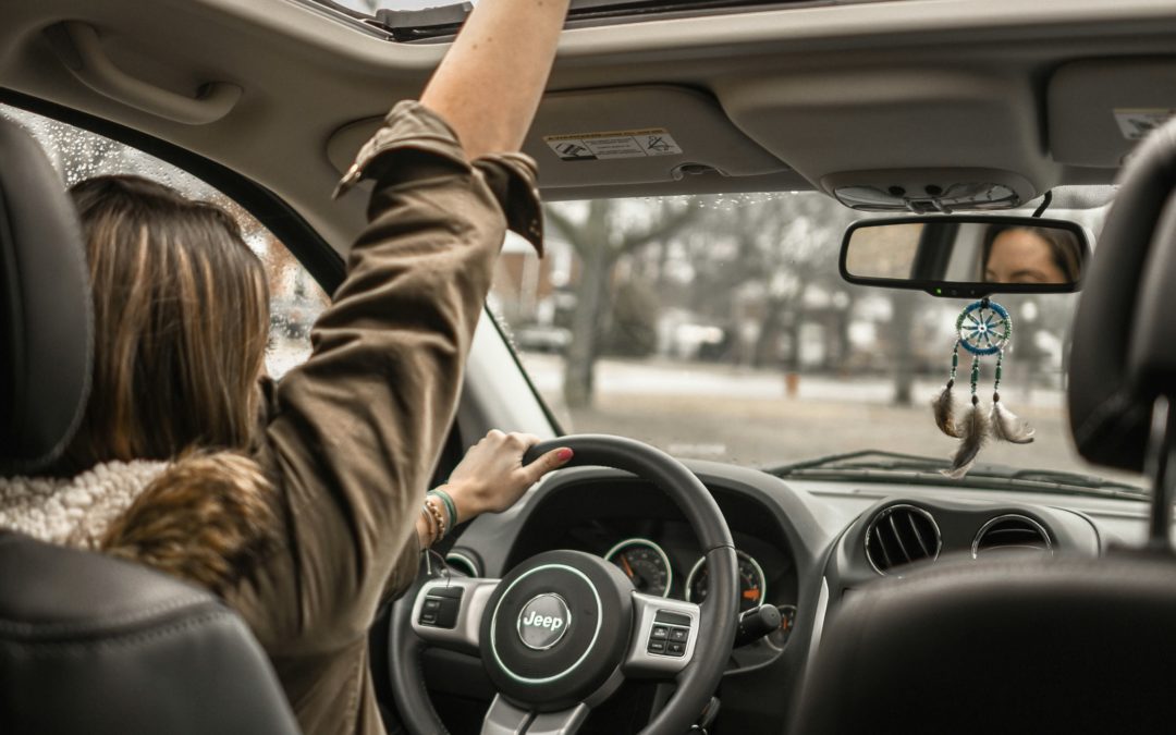 écouter de la musique en voiture